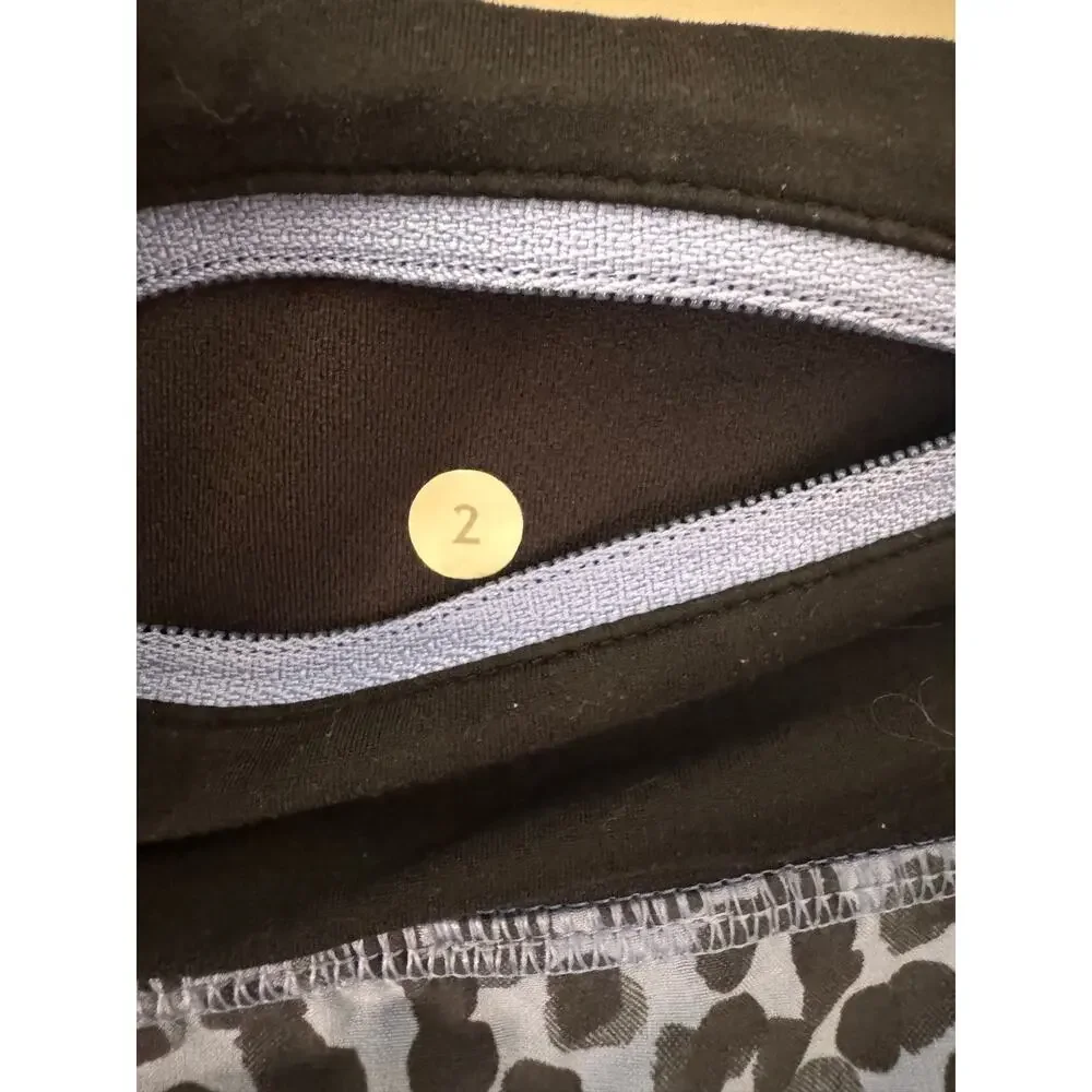 Lululemon Speed Up Short Size 2 Ace Spot Lullaby Black 2.5